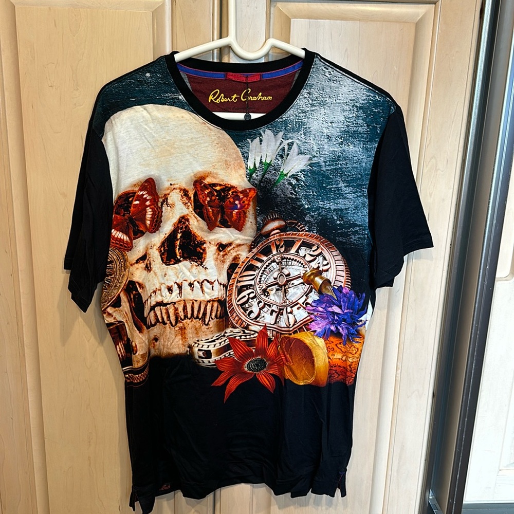 Brand new never worn with tags Robert Graham short sleeve men’s shirt